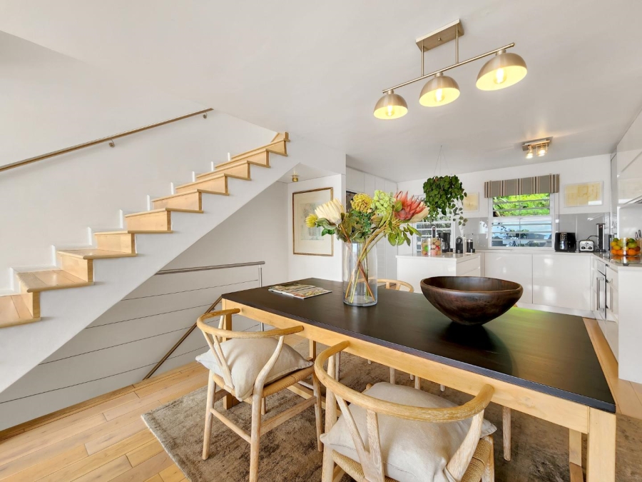 To Let 2 Bedroom Property for Rent in Green Point Western Cape